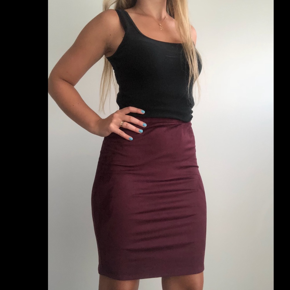 Velvet maroon pencil skirt with tags